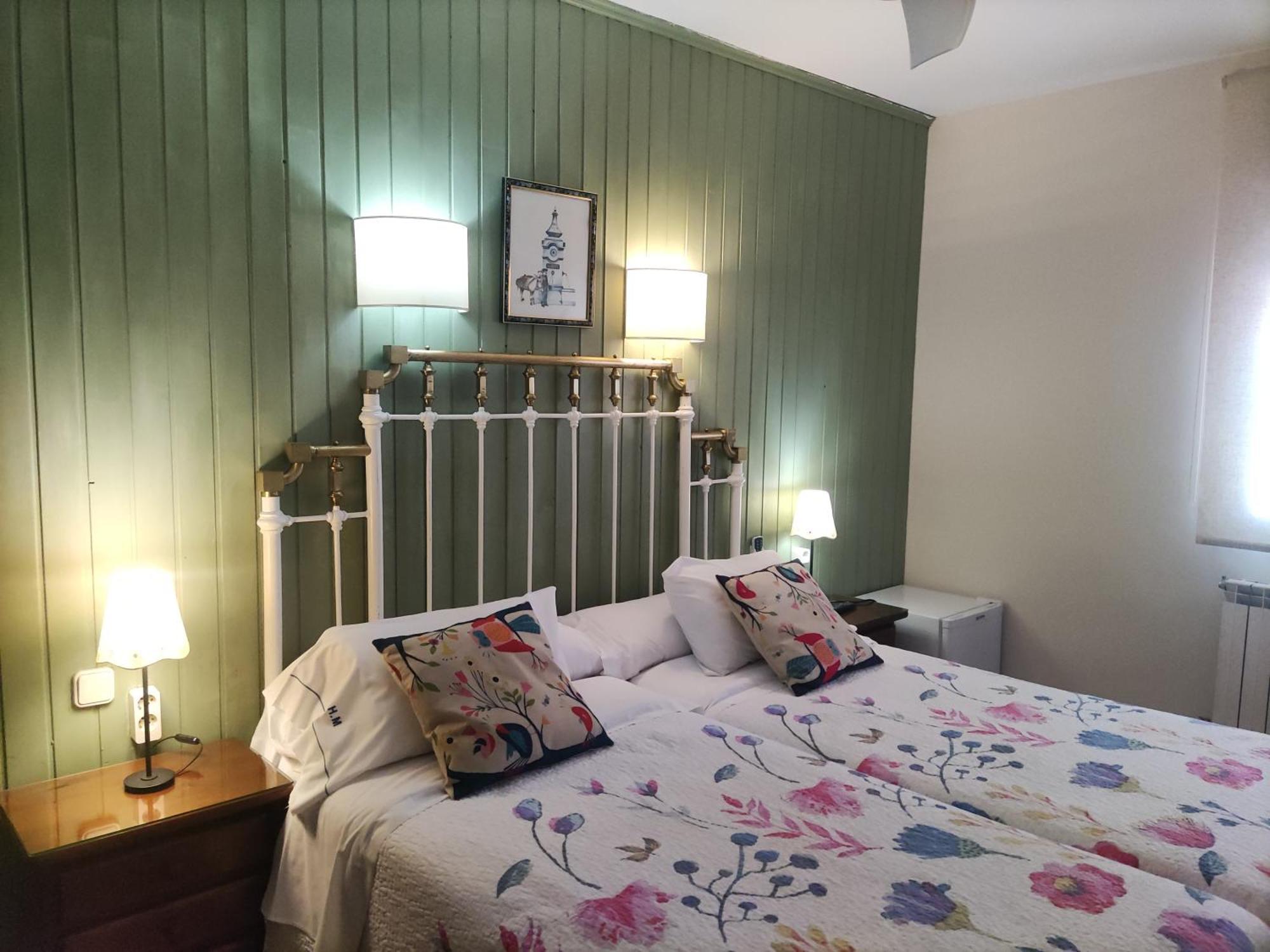 Hostal Martin - Sanabria Ribadelago Екстер'єр фото