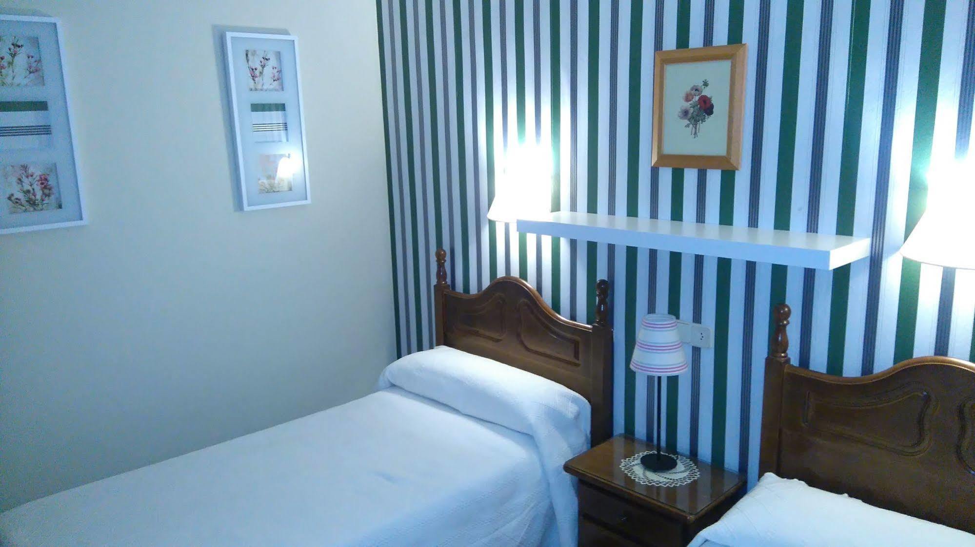 Hostal Martin - Sanabria Ribadelago Екстер'єр фото