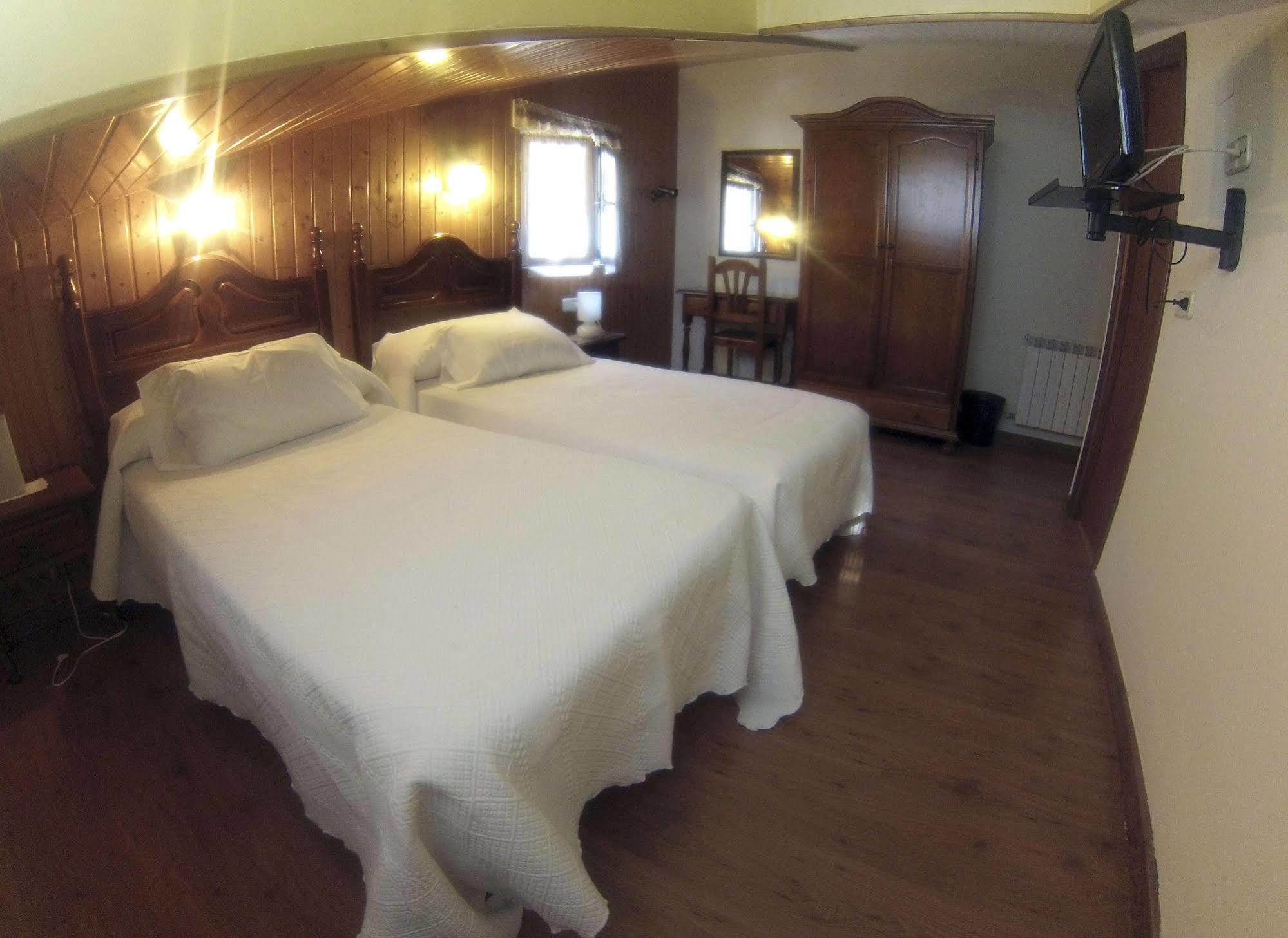 Hostal Martin - Sanabria Ribadelago Екстер'єр фото