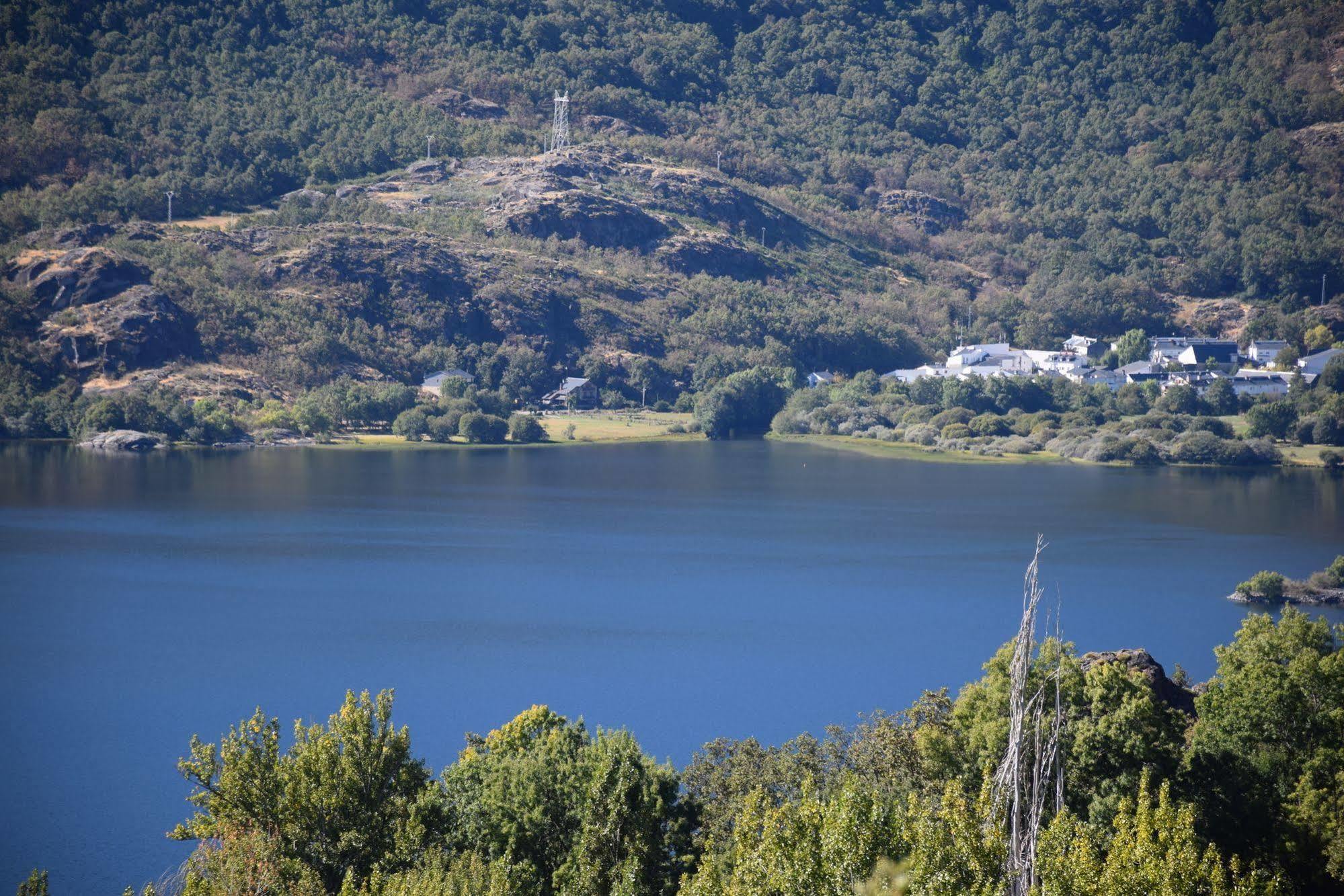 Hostal Martin - Sanabria Ribadelago Екстер'єр фото